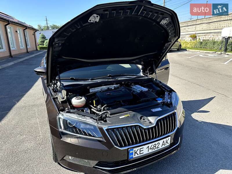 Ліфтбек Skoda Superb 2019 в Дніпрі