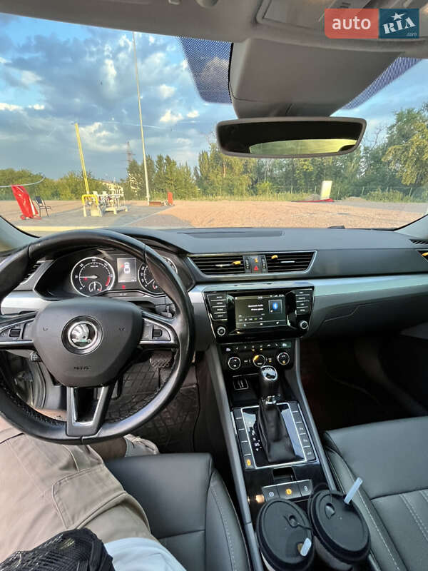 Лифтбек Skoda Superb 2016 в Ирпене