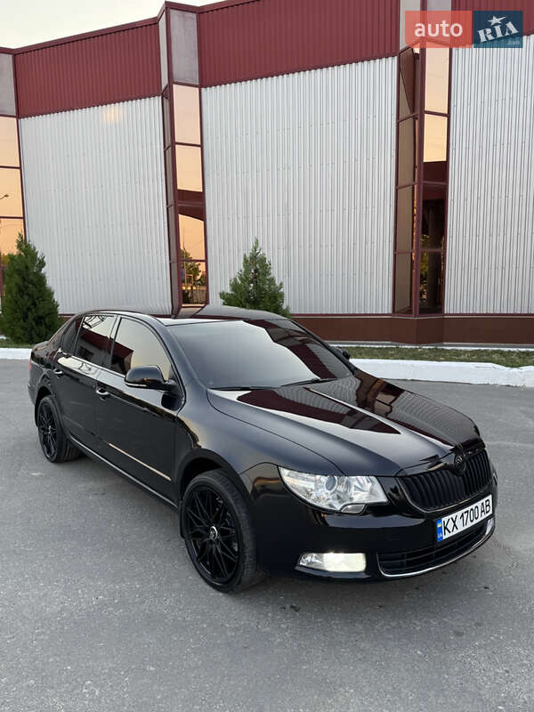 Лифтбек Skoda Superb 2012 в Харькове