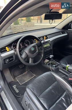 Лифтбек Skoda Superb 2012 в 