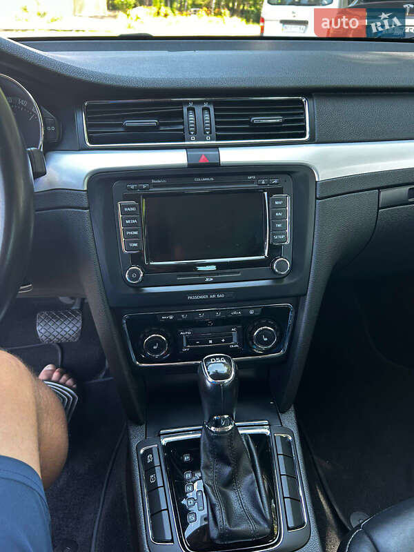 Лифтбек Skoda Superb 2013 в Черновцах