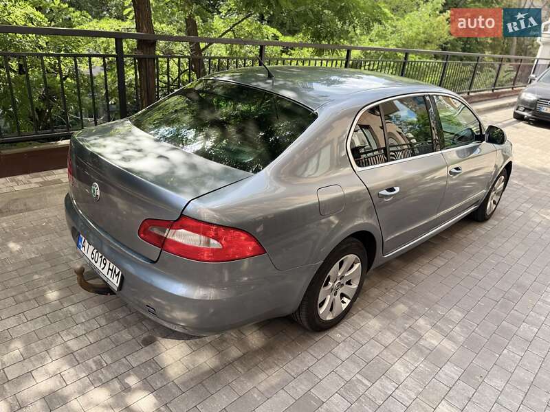 Лифтбек Skoda Superb 2009 в Киеве