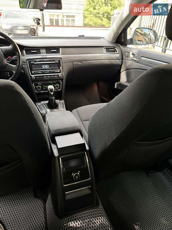 Лифтбек Skoda Superb 2009 в Киеве