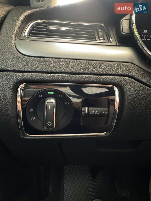 Лифтбек Skoda Superb 2009 в Киеве