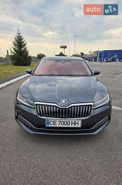 Лифтбек Skoda Superb 2020 в Черновцах
