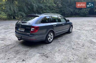 Универсал Skoda Superb 2013 в 
