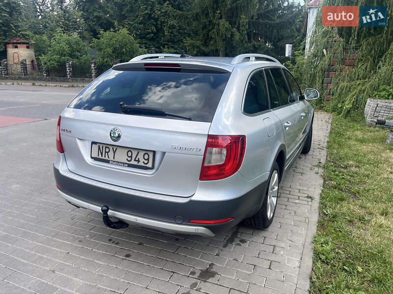 Универсал Skoda Superb 2013 в Радивилове