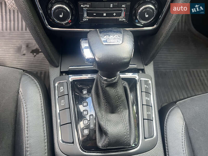 Универсал Skoda Superb 2013 в Радивилове