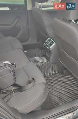Универсал Skoda Superb 2015 в 