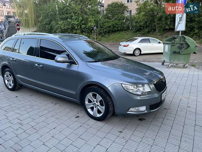 Универсал Skoda Superb 2010 в Тернополе