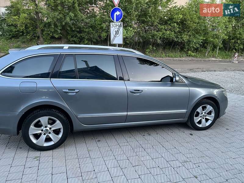 Универсал Skoda Superb 2010 в Тернополе