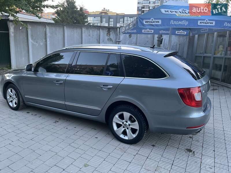 Универсал Skoda Superb 2010 в Тернополе