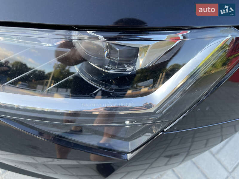 Універсал Skoda Superb 2021 в Житомирі