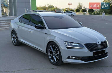 Лифтбек Skoda Superb 2018 в 