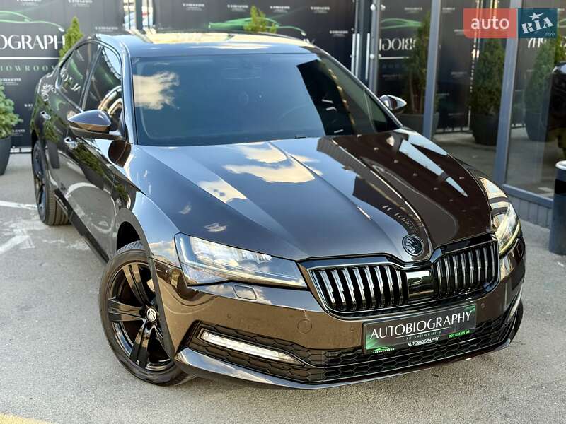 Лифтбек Skoda Superb 2019 в Киеве