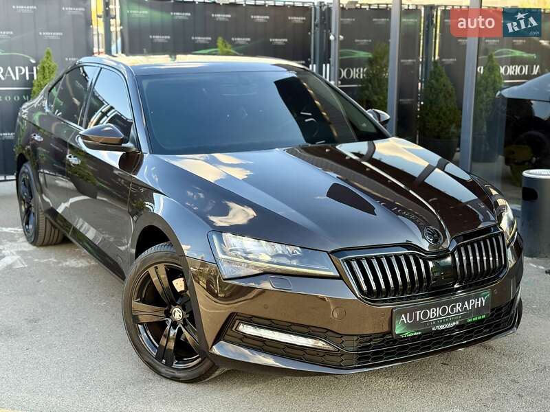 Лифтбек Skoda Superb 2019 в Киеве