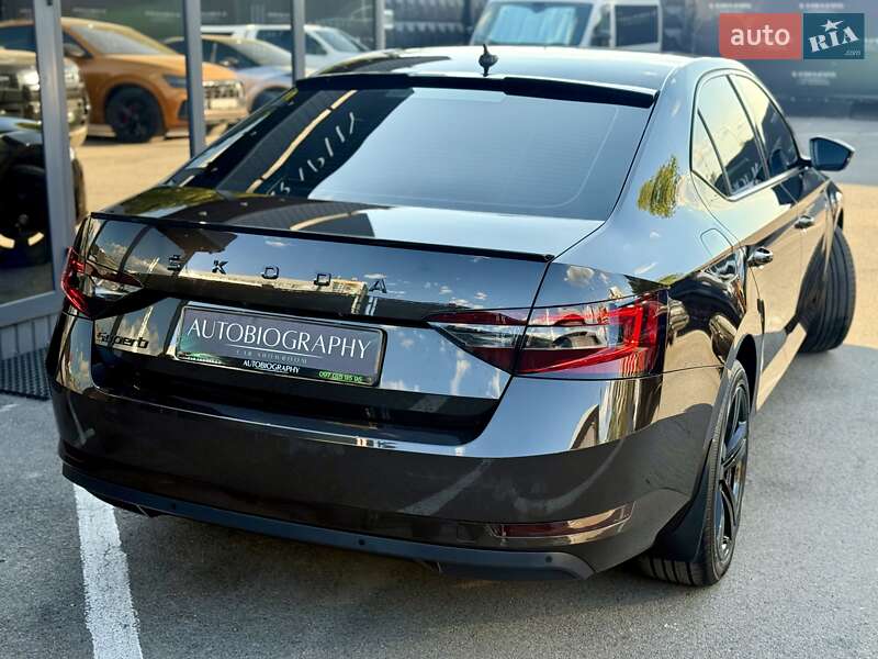 Лифтбек Skoda Superb 2019 в Киеве