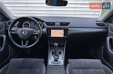 Лифтбек Skoda Superb 2020 в 