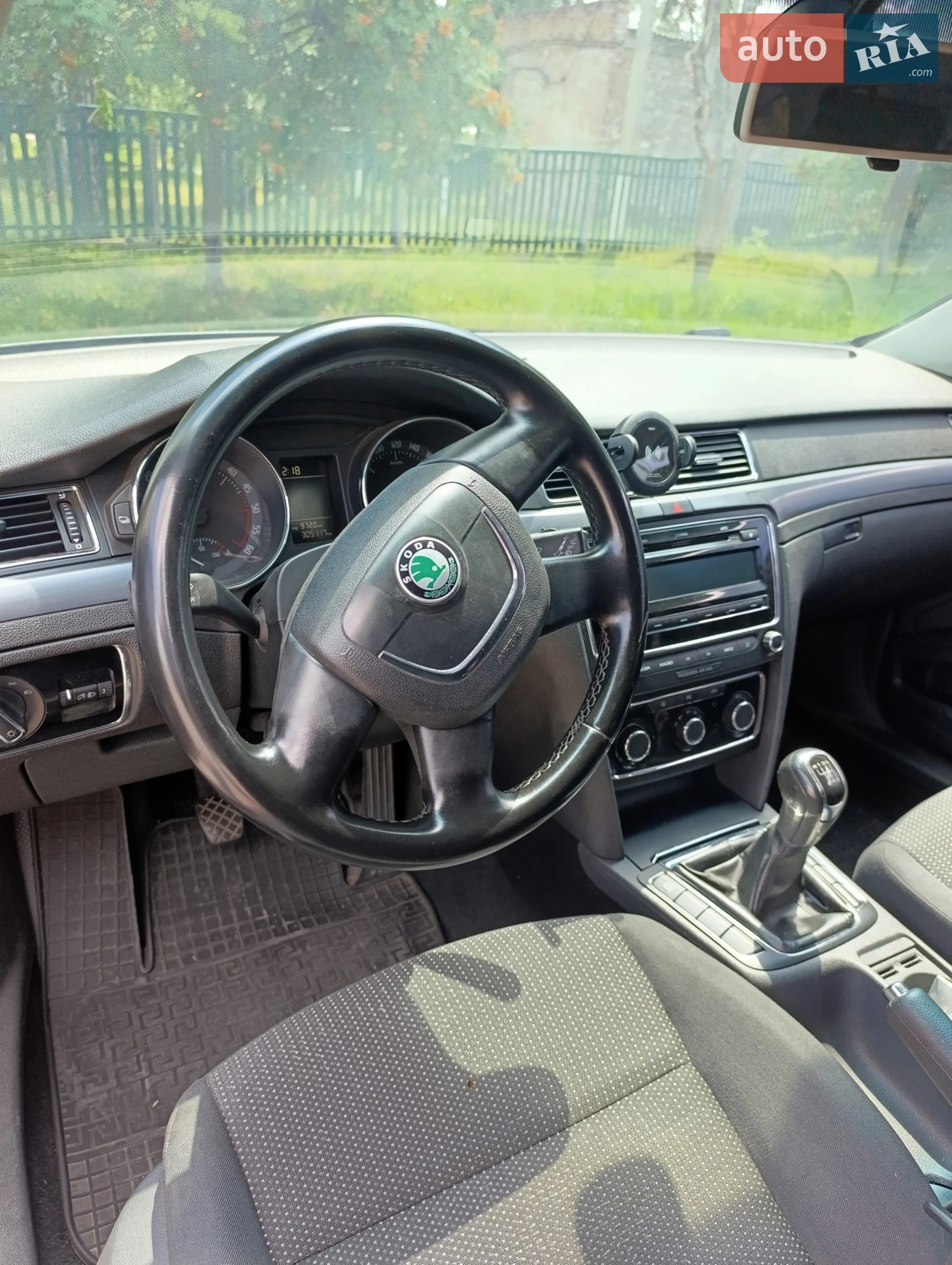 2010 Skoda Superb - мініатюра 4