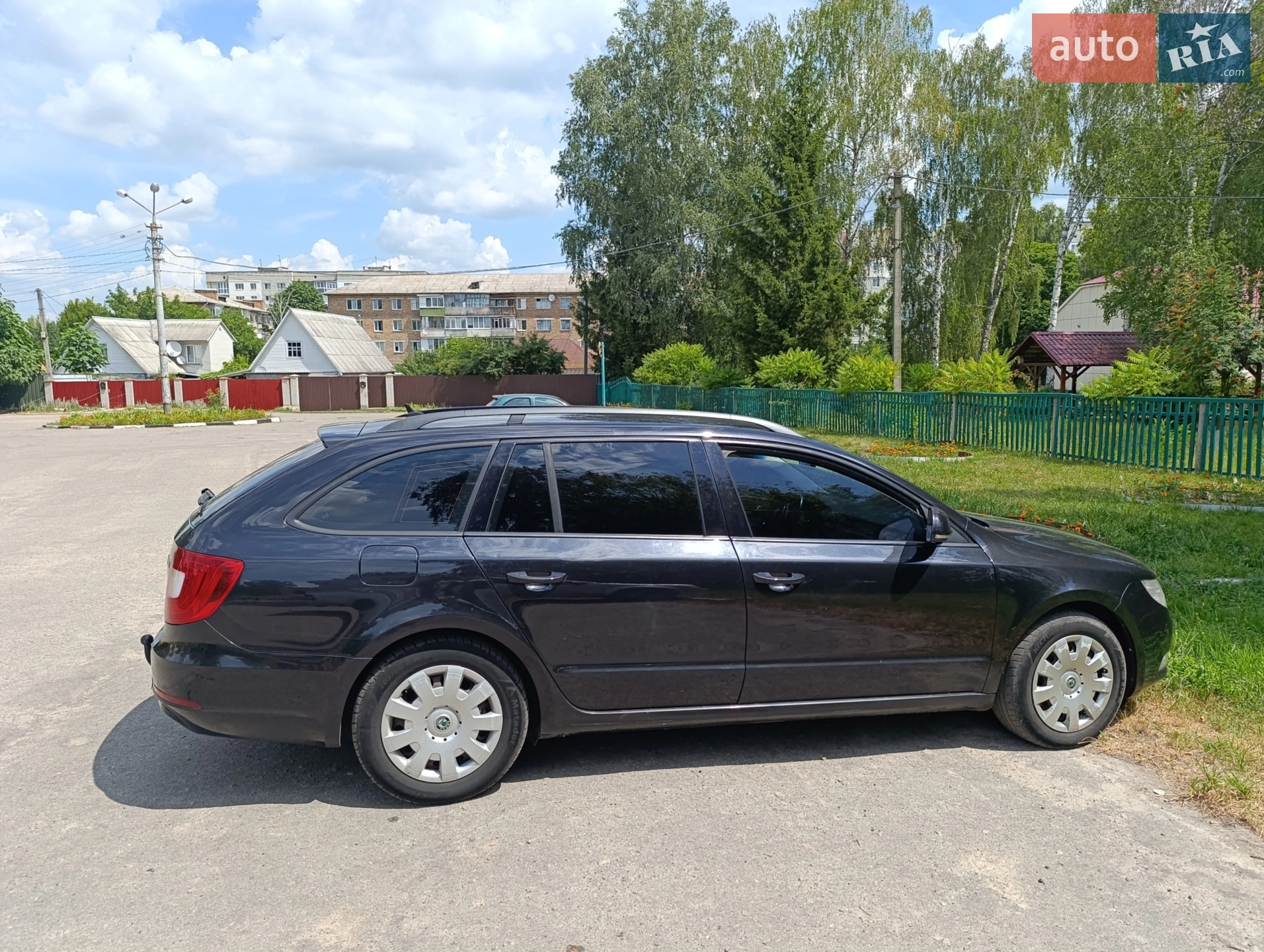 2010 Skoda Superb - мініатюра 5