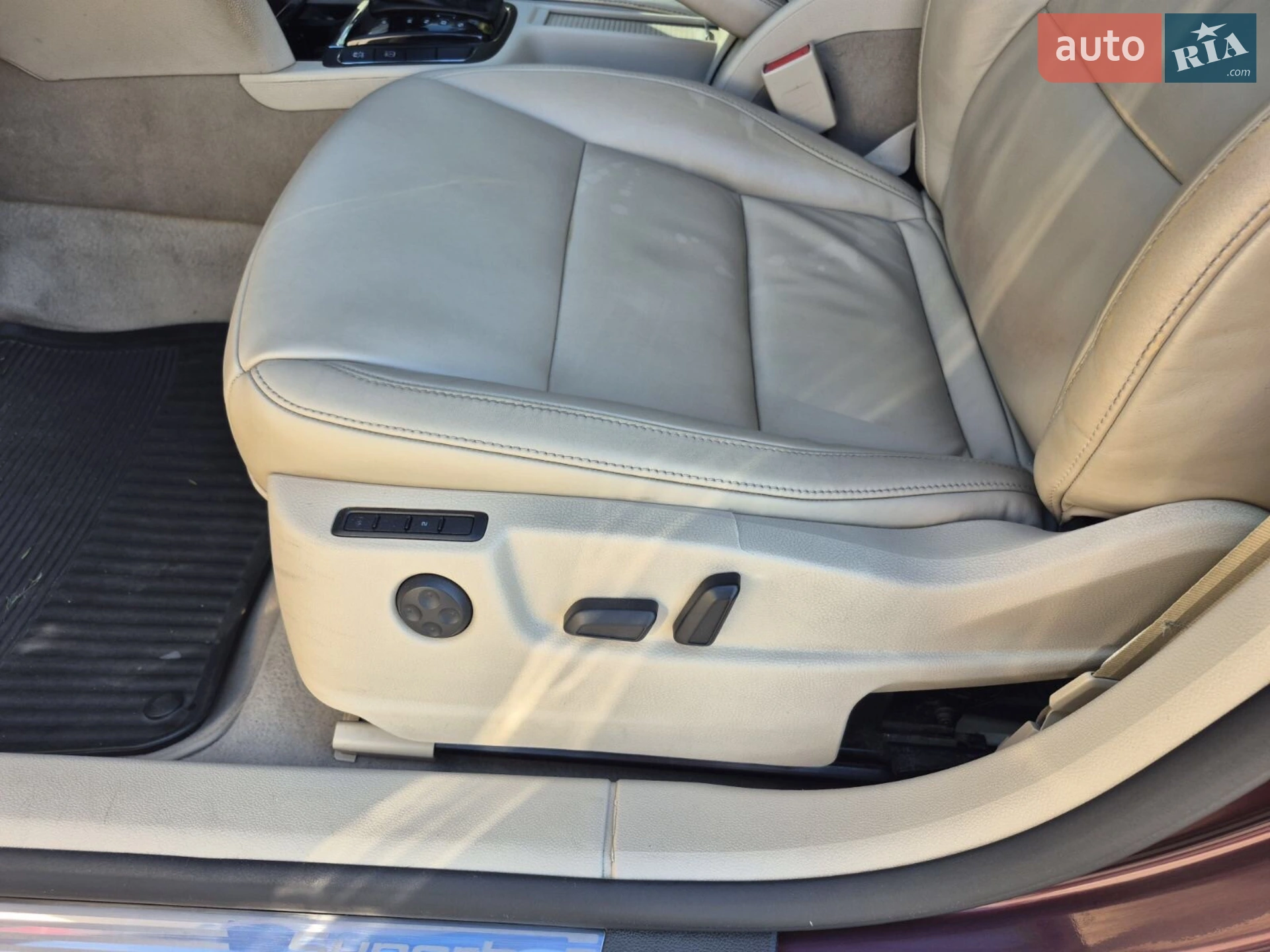 2010 Skoda Superb - мініатюра 6