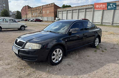 Лифтбек Skoda Superb 2006 в Кропивницком