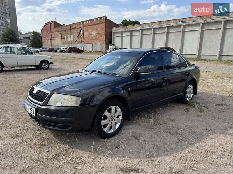 Лифтбек Skoda Superb 2006 в 