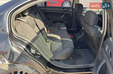 Лифтбек Skoda Superb 2006 в 