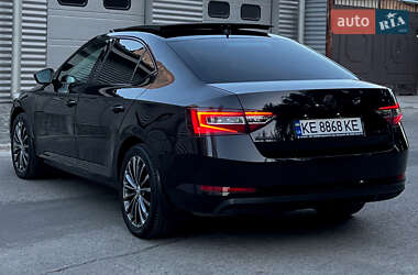 Лифтбек Skoda Superb 2018 в 