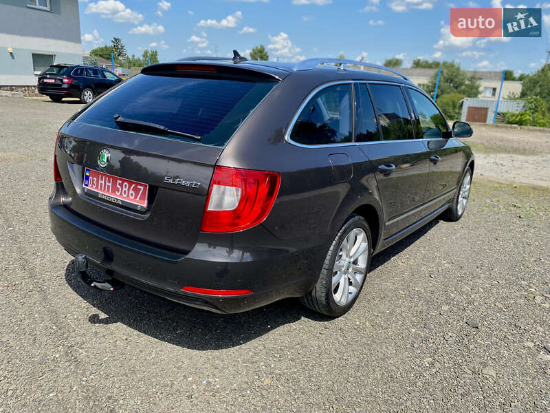 Універсал Skoda Superb 2011 в Рівному