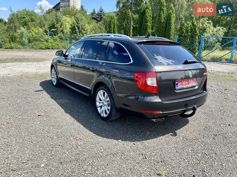 Універсал Skoda Superb 2011 в Рівному