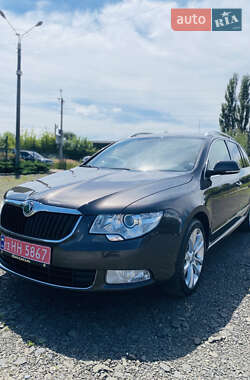Универсал Skoda Superb 2011 в 