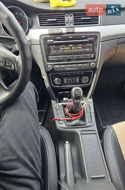 Лифтбек Skoda Superb 2010 в 