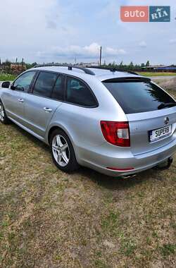 Универсал Skoda Superb 2010 в 