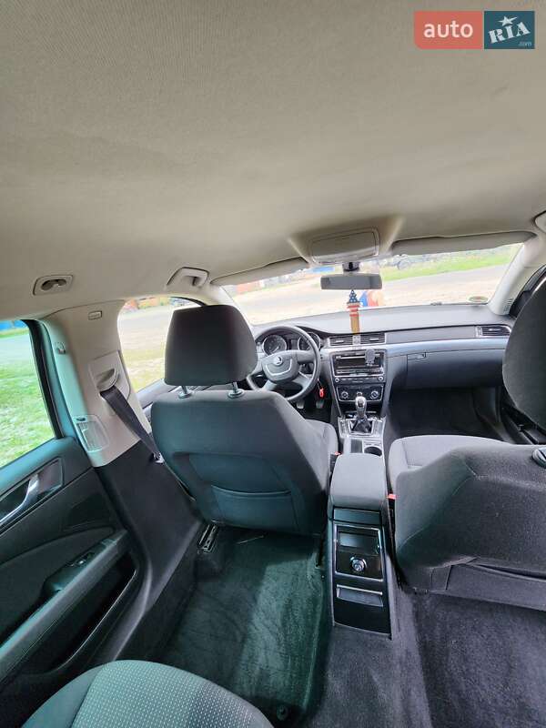 Универсал Skoda Superb 2010 в Луцке