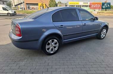 Лифтбек Skoda Superb 2006 в 