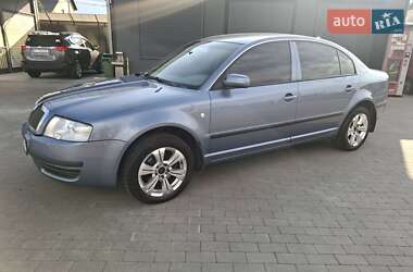 Лифтбек Skoda Superb 2006 в 
