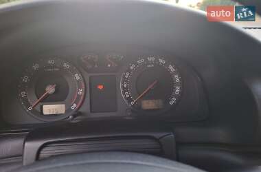 Лифтбек Skoda Superb 2006 в 