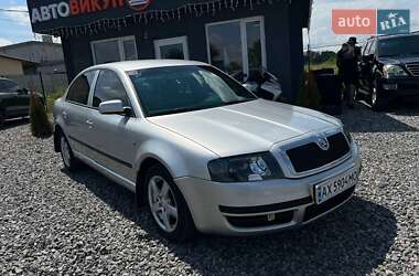 Лифтбек Skoda Superb 2006 в 