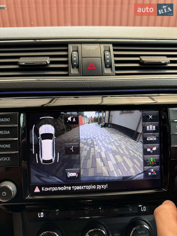 Універсал Skoda Superb 2016 в Луцьку