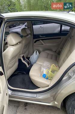 Лифтбек Skoda Superb 2004 в 