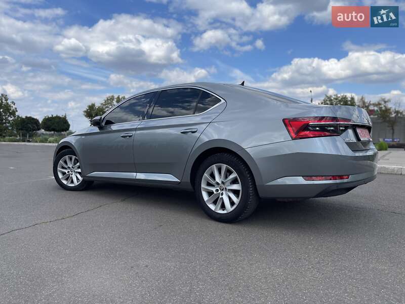 Лифтбек Skoda Superb 2020 в Кривом Роге