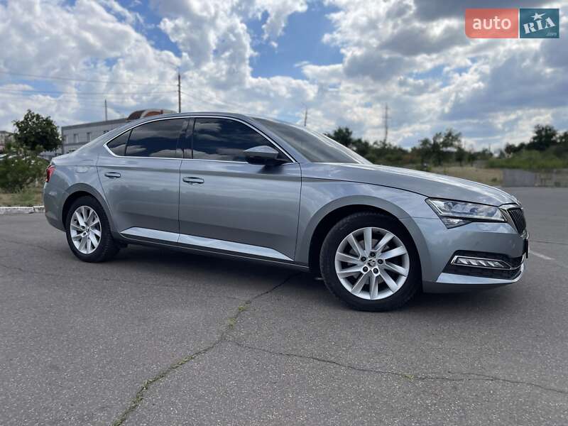 Лифтбек Skoda Superb 2020 в Кривом Роге