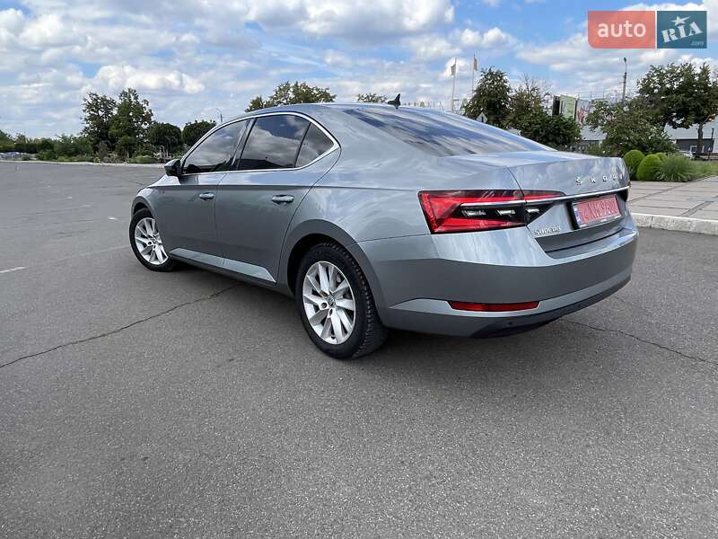 Лифтбек Skoda Superb 2020 в Кривом Роге