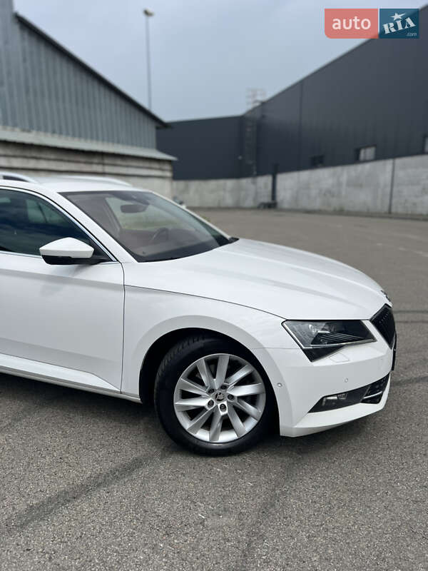 Універсал Skoda Superb 2018 в Києві