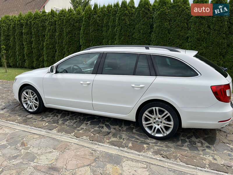 Універсал Skoda Superb 2011 в Рівному
