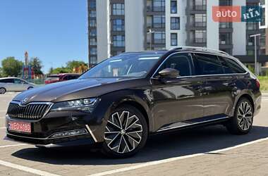 Універсал Skoda Superb 2021 в Луцьку