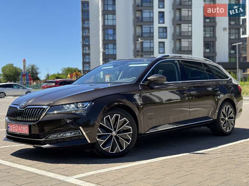 Универсал Skoda Superb 2021 в 