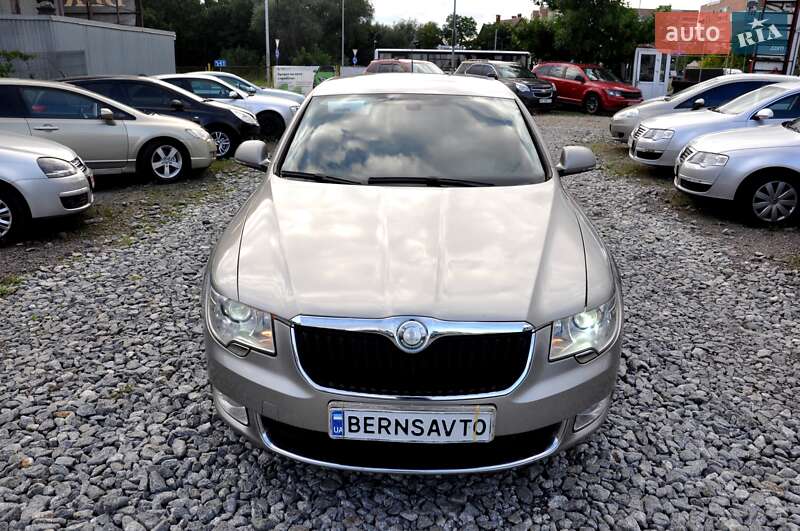 Лифтбек Skoda Superb 2008 в Львове