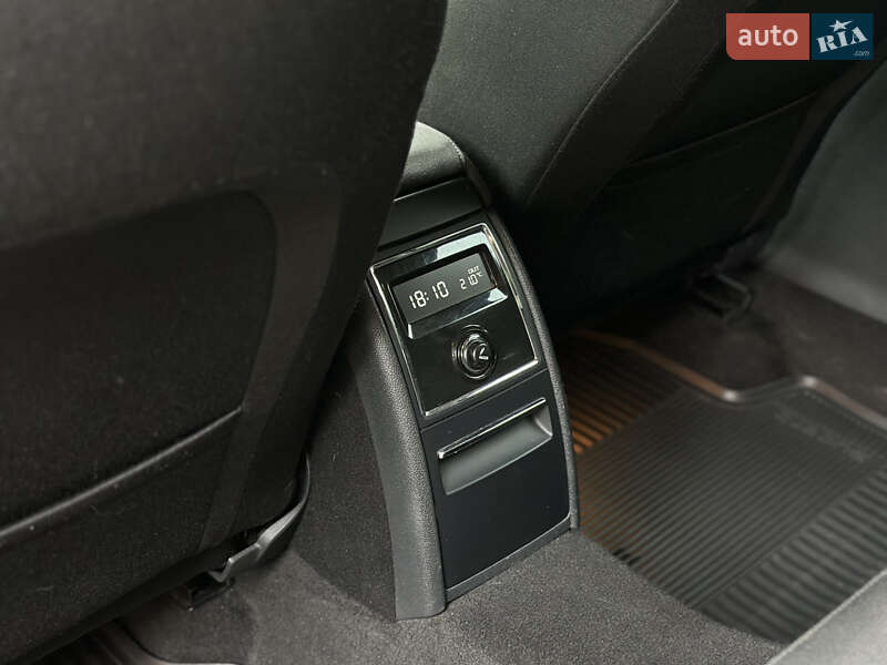 Лифтбек Skoda Superb 2011 в Василькове